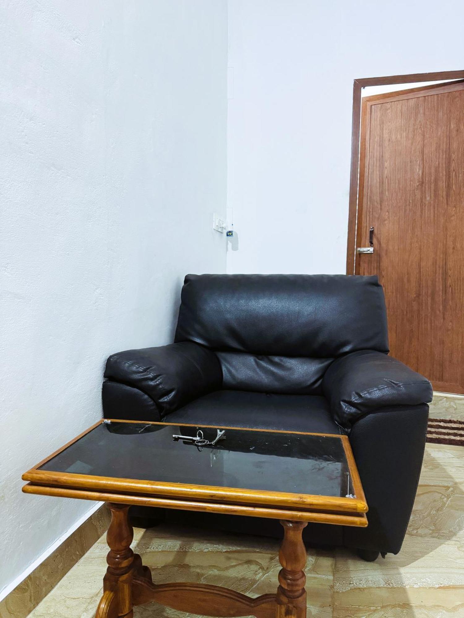 Vcs Apartments Parassinikadavu Parassinikkadavu Екстериор снимка